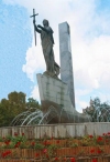 Monumento a los Extreme�os Universales