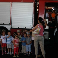 Visita al parque Bomberos del Colegio "Puente Real" 3-6-10 - 10