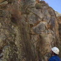 Iniciacin a la escalada y al buceo. - 12