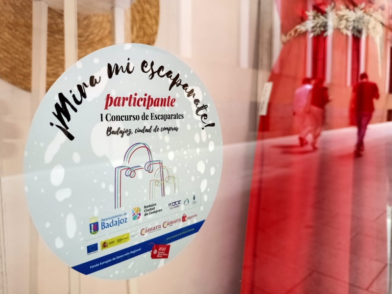 71 tiendas participan en el 1er Concurso de Escaparates de Badajoz, ciudad de compras