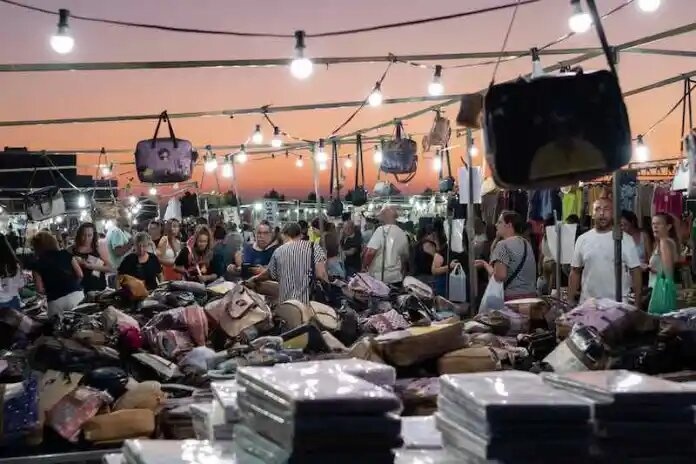 Mercadillo nocturno