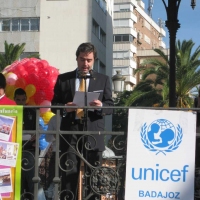 Día Internacional de los Derechos del Niño 2009 (Lectura del Tercer Principio: Concejal de Juventud, Francisco Javier Gutiérrez Jaramillo)